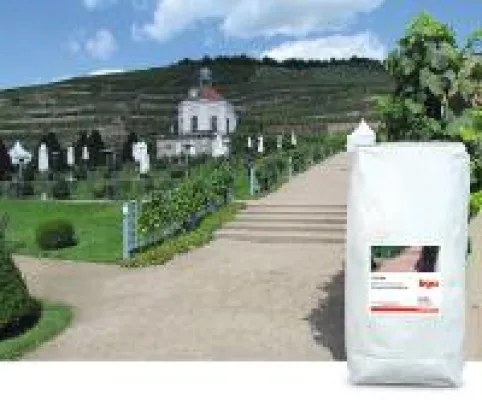 Bild: Kleiner Zusatz, große Wirkung: TEGSTAB stabilisiert wassergebundene Wegedecken