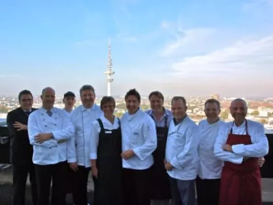 Bild: 11 Spitzenrestaurants aus Hamburg kochen für den guten Zweck