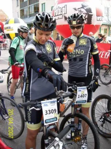 Bild: Titan, Edelstahl und Power – follow your dreams