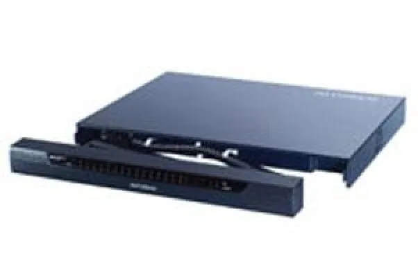 Bild: CAT5 KVM-Switch von ATEN steuert tausende Server