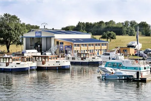Bild: Edles im Elsass: Boot und Wein (16. und 17. April 2011)