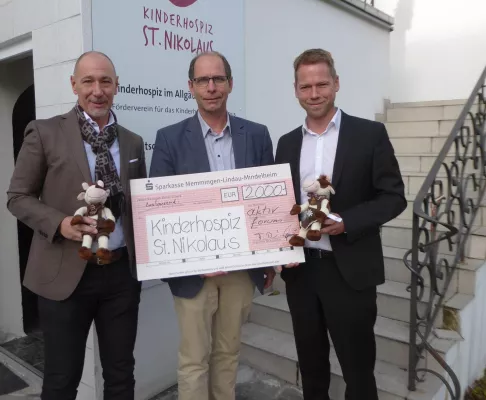 aktiv forum Finanzservice GmbH & Co. KG und NEUMANN & Partner GmbH unterstützen das Kinderhospiz St. Nikolaus Bild: aktiv forum Finanzservice GmbH & Co. KG und NEUMANN & Partner GmbH unterstützen das Kinderhospiz St. Nikolaus