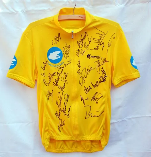 Bild: M4Energy eG versteigert seltenes Friedensfahrttrikot „Maillot jaunes“ für guten Zweck