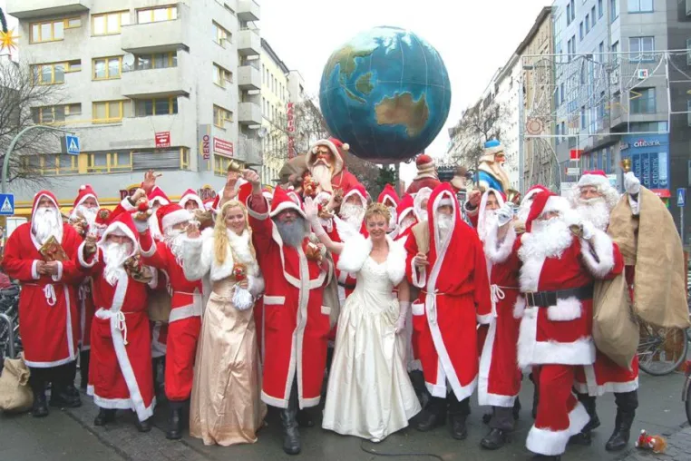 Ausnahmezustand Weihnachten - Von wegen, Stille Nacht Bild: Ausnahmezustand Weihnachten - Von wegen, Stille Nacht