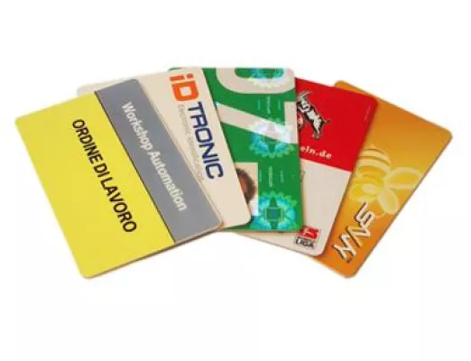 Bild: iDTRONIC präsentiert zur Security’08 aktuelle RFID Keyfobs, Wristbandmodelle sowie kontaktlosen Smartcards