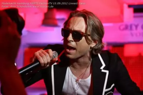 Bild: Sänger Gano aus Hamburg rockt den Club