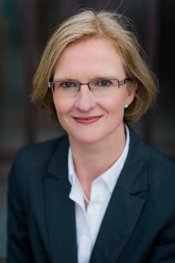 Dr. Christine Sauerwald