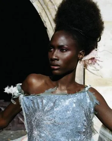 Bild: Pink Ribbon Deutschland - Schirmherrin Supermodel Dji Dieng