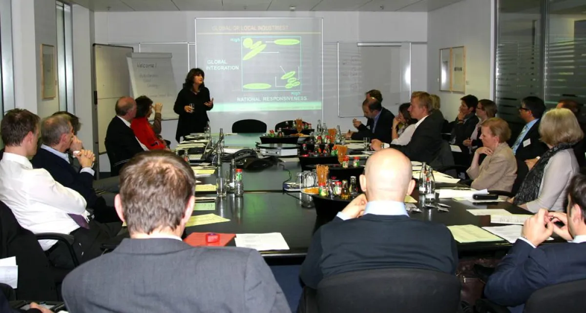 Susan Segal-Horn beim Vortrag in Frankfurt