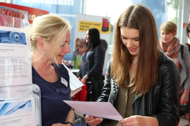 Präsenz zeigen: Top-Aussteller nutzen jobmesse braunschweig im September als Recruitingplattform Bild: Präsenz zeigen: Top-Aussteller nutzen jobmesse braunschweig im September als Recruitingplattform