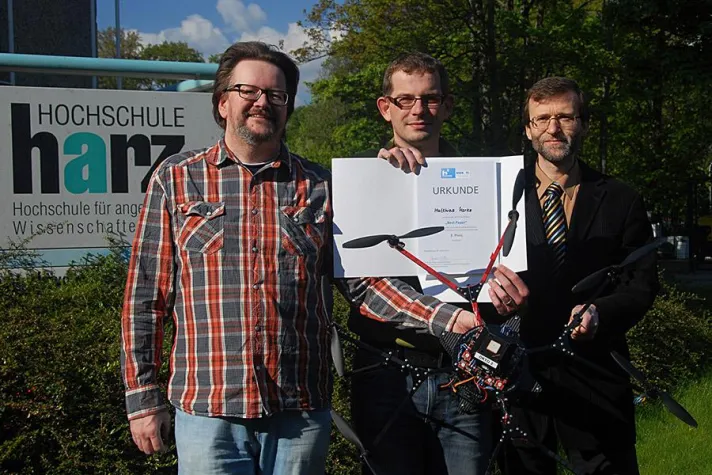 Bild: Forschung zu Flugrobotern auf Konferenz in Magdeburg ausgezeichnet