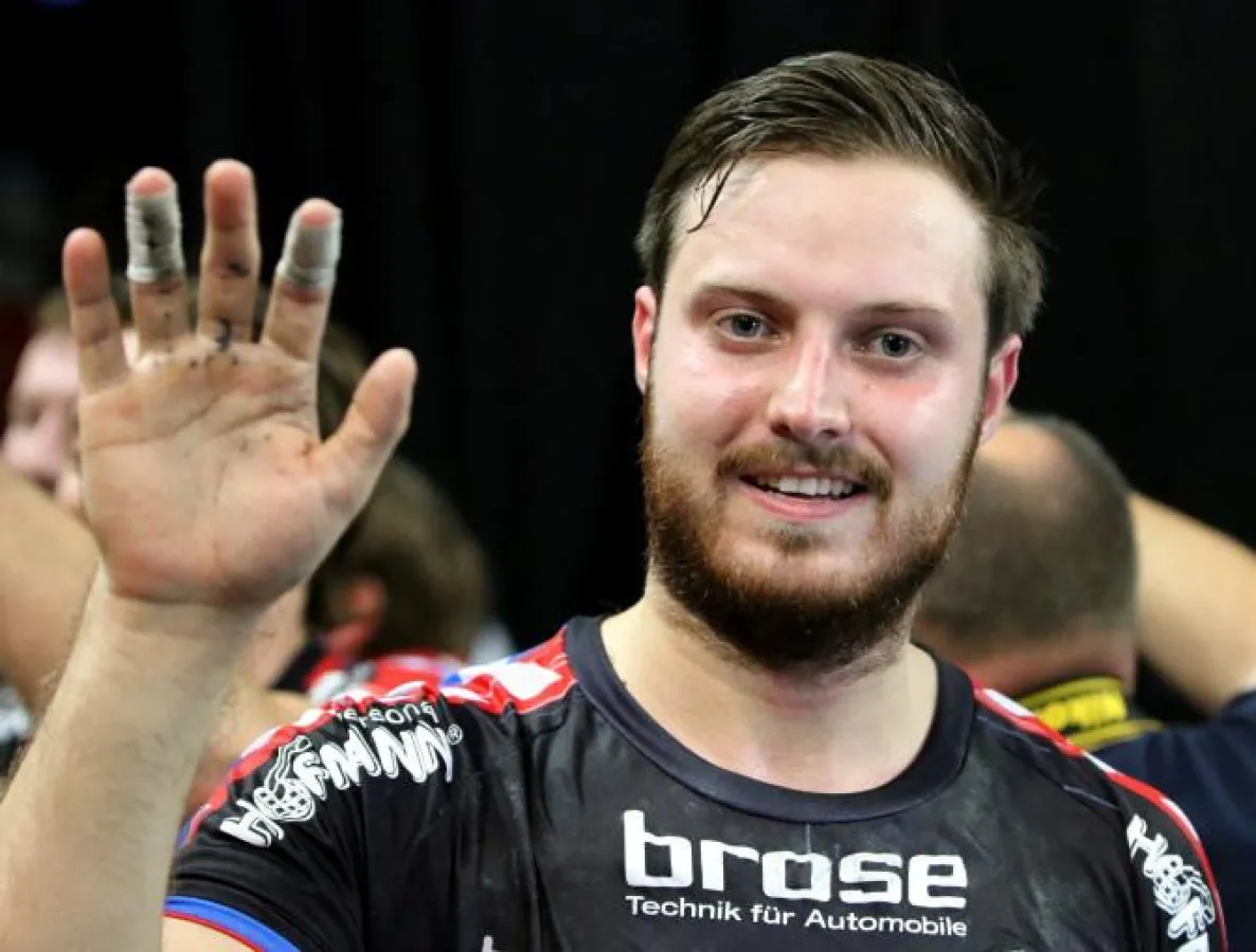 (Foto: hl-studios, HJKrieg, Erlangen): Jonas Thümmler kam 2014 von den Füchsen zum HC Erlangen