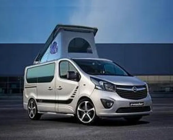 Bild: Opel Vivaro als Lifestyle Variante 'Free' auf dem Caravan Salon