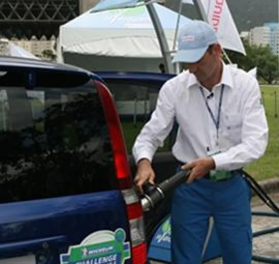 Wasserstoff tanken: Einfach, bequem, umweltfreundlich