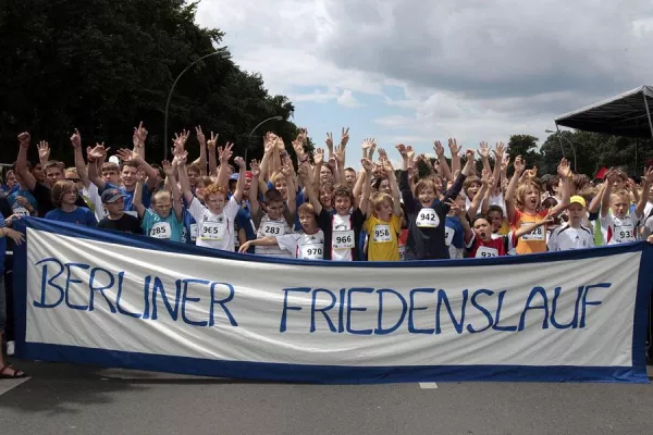 Bild: 4. Berliner Friedenslauf am 3. Juli 2009