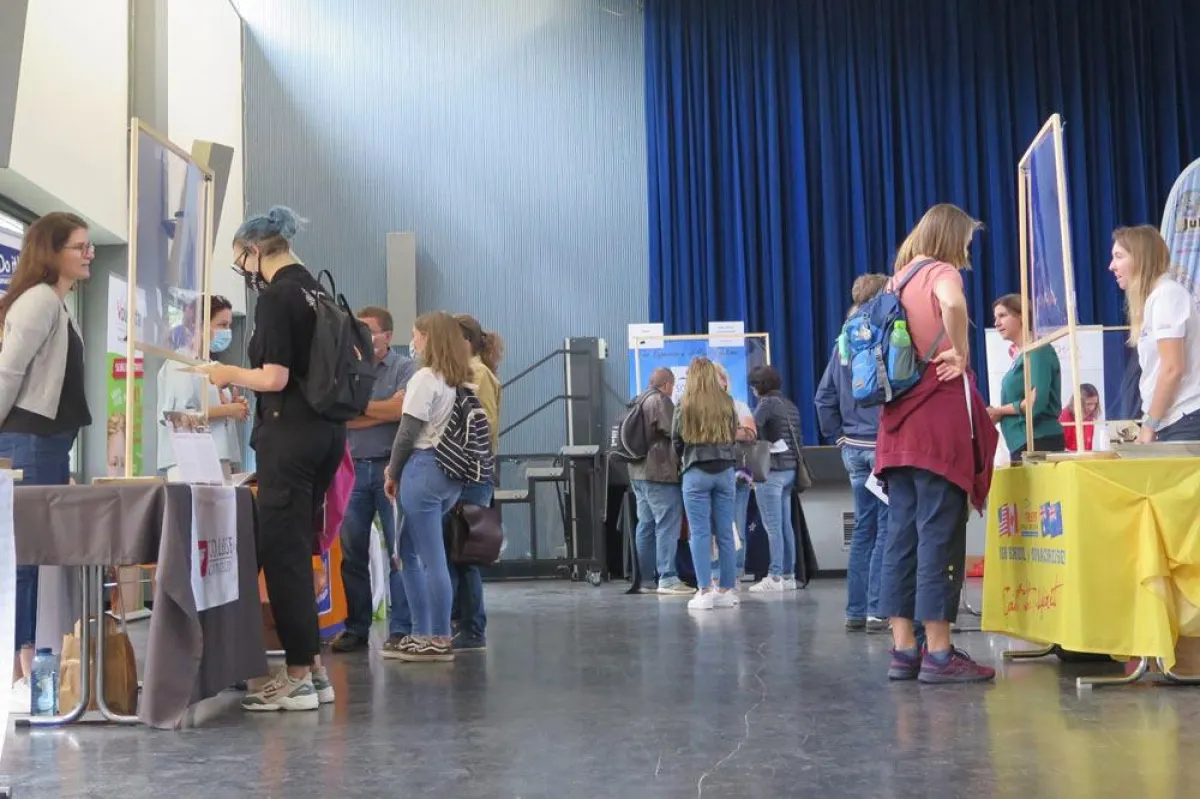 Beratungen auf einer Messe