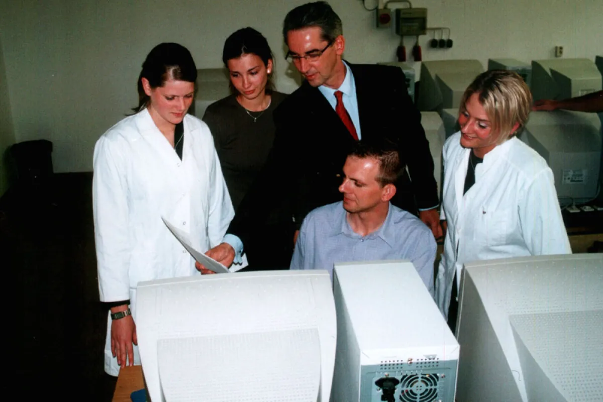 An der RFH wird in kleinen Seminargruppen studiert; das gewährleistet einen intensiven Lerneffekt.