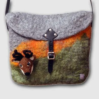 Bild: Hirsch, Kuh und Edelweiß - zauberhafte Filztaschen