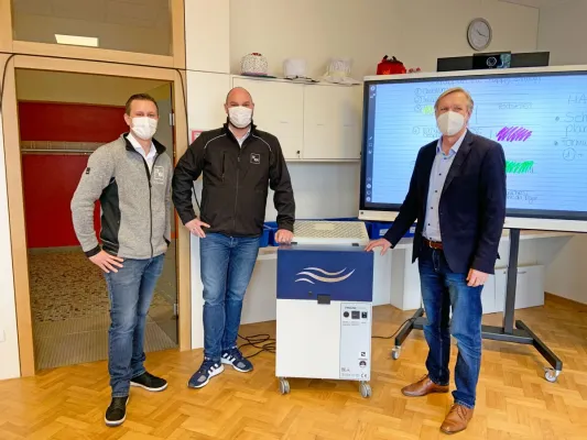 Bild: Mehr Sicherheit für Schüler und Lehrer - Viren und Bakterien sicher aus der Luft filtern 