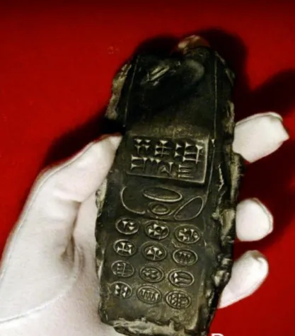 Bild: Fake News - was war zuerst die Henne oder das Ei?