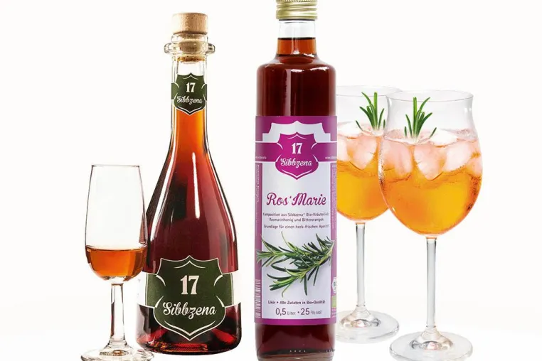 Sibbzena zeigt Bio-Liköre auf der Finest Spirits '15 Bild: Sibbzena zeigt Bio-Liköre auf der Finest Spirits '15