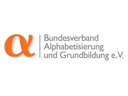 Bild: Bundesverband: Jetzt gesicherte Strukturen für Alphabetisierung und Grundbildung in Deutschland schaffen.