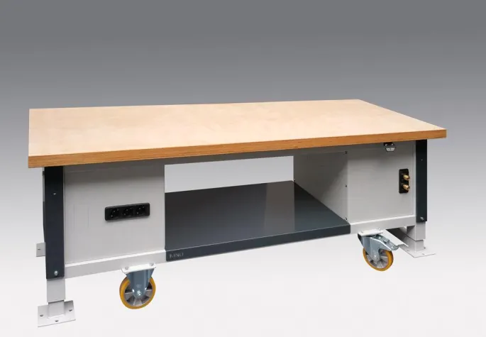 Bild: Neue Schwerlasttische von Otto Kind vertragen 2000 Kg