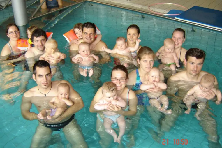Babyschwimmen in Fürth - ab 15.Juni 2007 in der Euromed Clinic Bild: Babyschwimmen in Fürth - ab 15.Juni 2007 in der Euromed Clinic