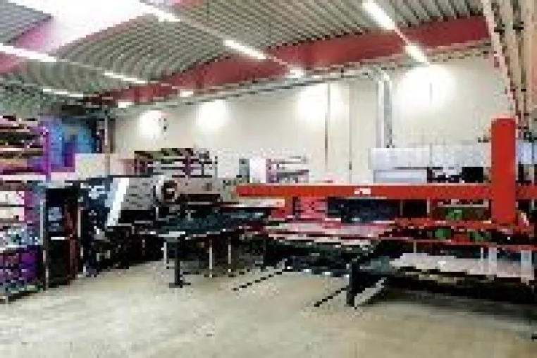 Bild: Hochpräzise Blechverarbeitung aus einer Hand - mech-tron GmbH aus Roding ist Unternehmen des Monats Mai