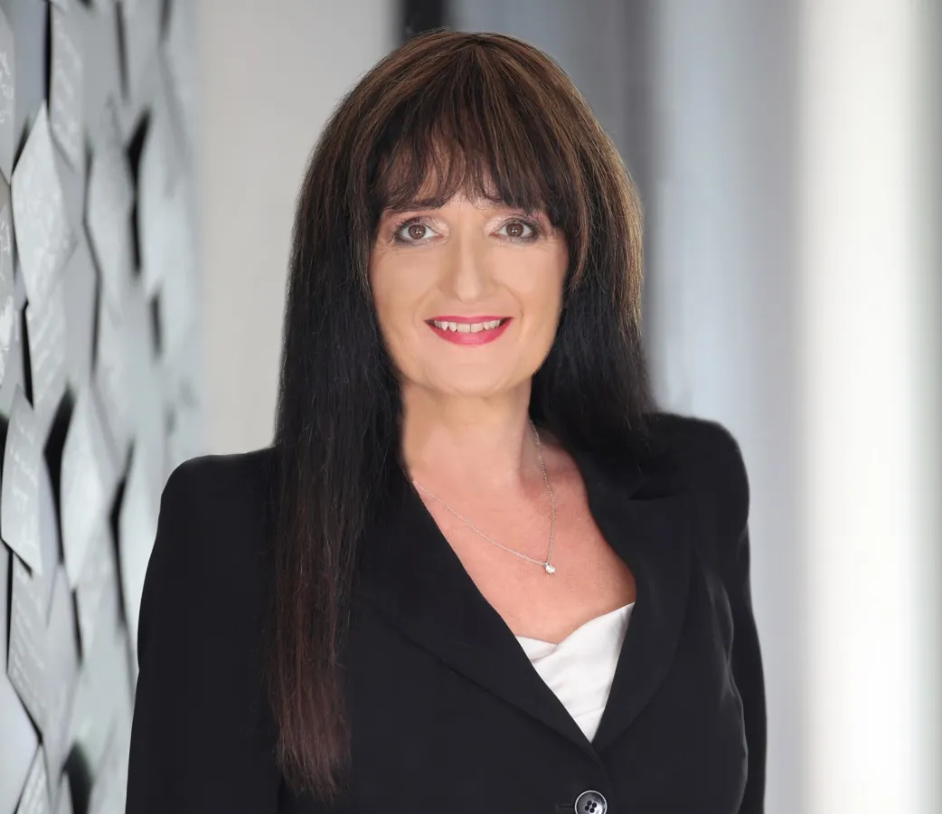 Unternehmensprofilierin Sabine Oberhardt präsentiert ihr neues Online-Analyseverfahren 