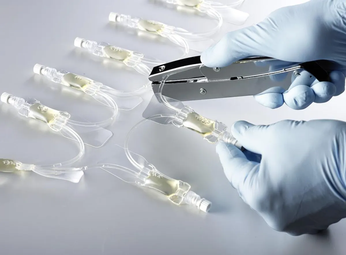 Serum-AT gegen schweres Trockenes Auge