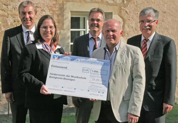 Volksbank fördert Jugendmusikschulen in der Region mit 3.000 Euro Bild: Volksbank fördert Jugendmusikschulen in der Region mit 3.000 Euro
