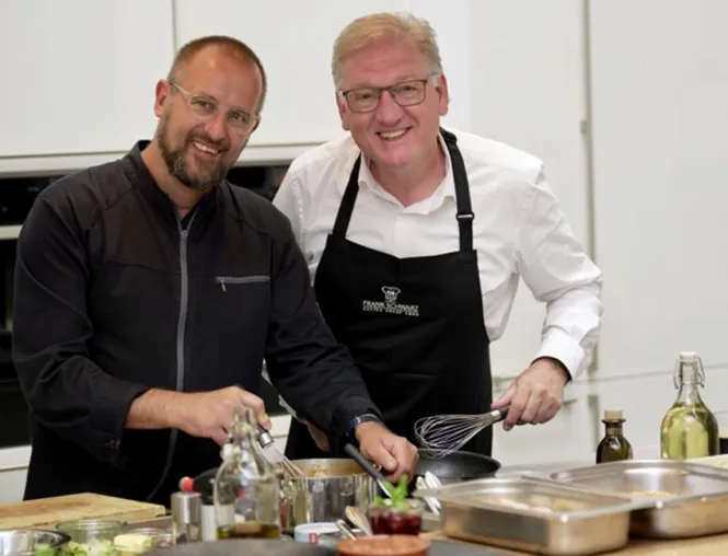 Bild: Erster Online-Kochkurs der FSGG geht live auf Sendung – Sternekoch Roger Achterath freut sich auf Premiere