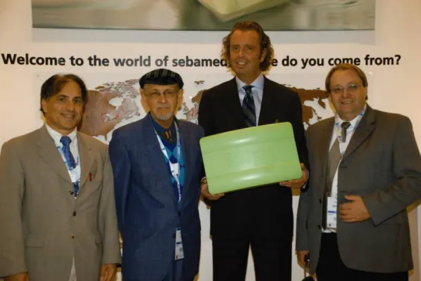 Bild: Dermatologen Weltkongress: Internationale Experten präsentieren neueste Erkenntnisse zum Hautsäureschutzmantel