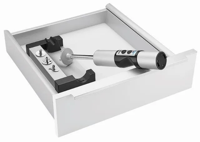 Zerkleinern, pürieren, aufschäumen, verrühren: Erster kabelloser Stabmixer aus der Schublade Bild: Zerkleinern, pürieren, aufschäumen, verrühren: Erster kabelloser Stabmixer aus der Schublade