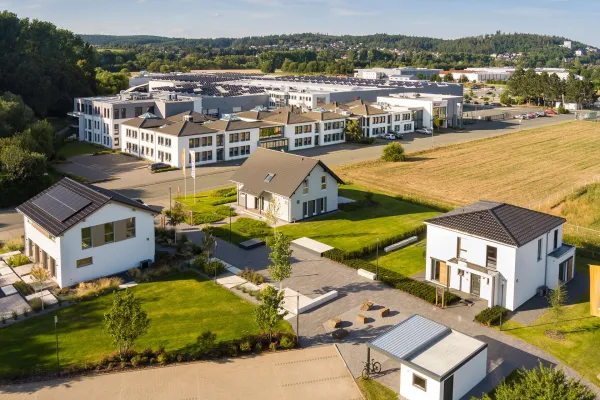 Bild: FingerHaus GmbH erhält erneut Bonitätszertifikat „CrefoZert“