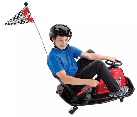 Bild: Razor lässt Kinderaugen strahlen: mit Rutschern, Scootern und elektrischen Fahrzeugen