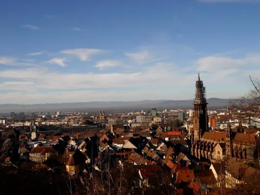 Bild: Begehrteste Geldanlage in Deutschland - Immobilien
