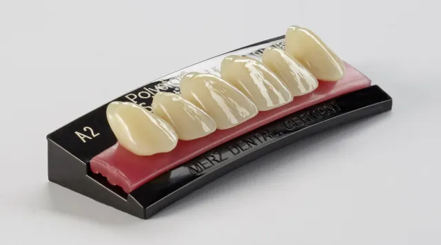 Bild: …life ist Teeth - Polystar® Selection life in seiner brillantesten Erscheinung