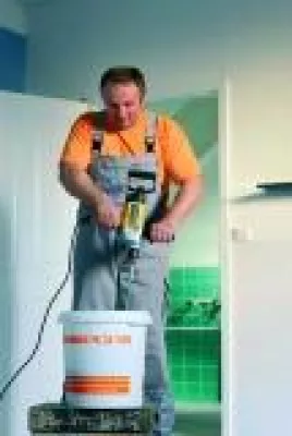 Universell einsetzbar: Fliesenkleber PCI Nanolight eignet sich für nahezu jeden Untergrund Bild: Universell einsetzbar: Fliesenkleber PCI Nanolight eignet sich für nahezu jeden Untergrund