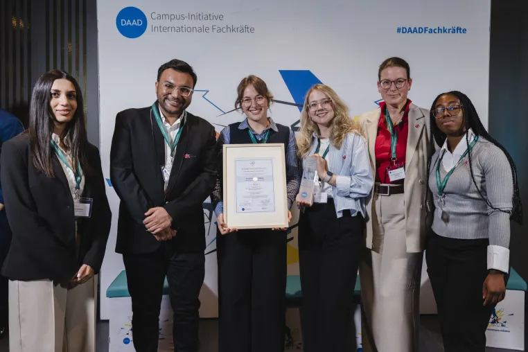 2. Platz für die Universität Koblenz beim bundesweiten Campus-Preis 2026 des DAAD Bild: 2. Platz für die Universität Koblenz beim bundesweiten Campus-Preis 2026 des DAAD