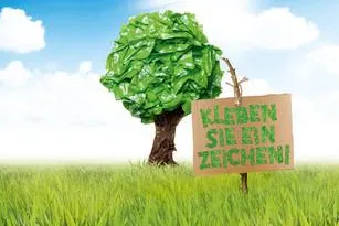 Bild: Tesa klebt Zeichen und fördert lokale Nachhaltigkeitsprojekte