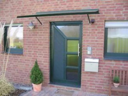 Bild: Haustürüberdachungen nennen wir Eingangskultur