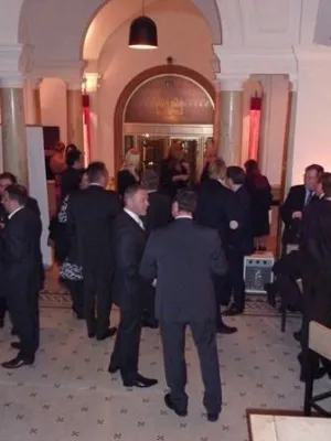 Prosperia präsentiert ersten Sündenfonds Deutschlands Bild: Prosperia präsentiert ersten Sündenfonds Deutschlands