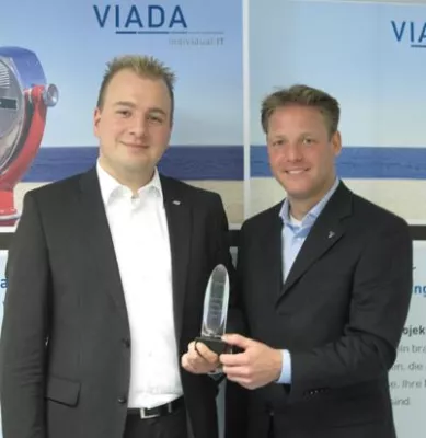 Bild: Dortmunder IT-Dienstleister als „Red Hat EMEA Middleware Partner of the year 2010“ ausgezeichnet