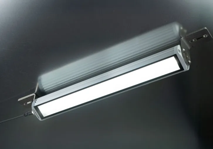 Bild: LED-Maschinenleuchte TUBELED_70 EVO: Alternative für ältere Maschinenleuchten