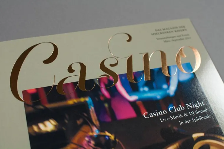 Mehr Glamour, mehr Stil, mehr Story: Neues CASINO-Magazin der Bayerischen Spielbanken / Schmid+Widmaier Design Bild: Mehr Glamour, mehr Stil, mehr Story: Neues CASINO-Magazin der Bayerischen Spielbanken / Schmid+Widmaier Design