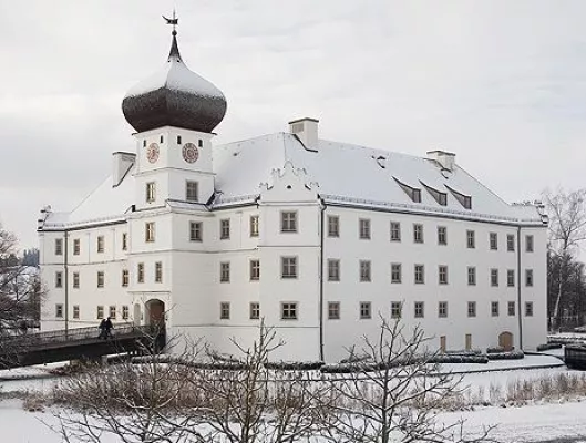 Bild: Anzeigen- und PR-Kampagne von ADVERMA für Schloss Hohenkammer