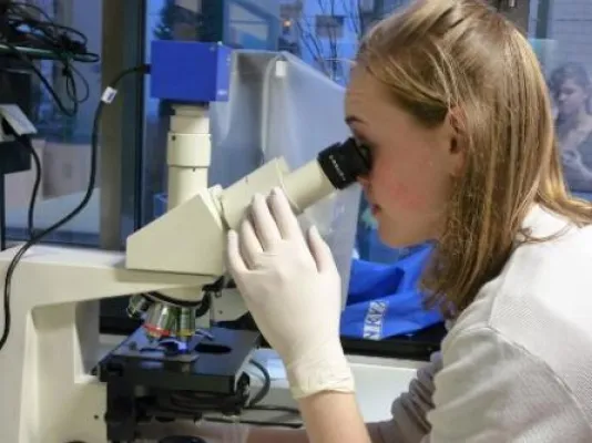 Bild: Vom Forschungslabor in die Ferien