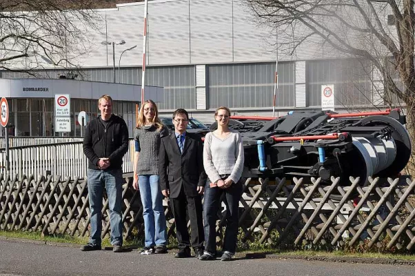 Bild: Dennis´ berufliche Entwicklung nimmt Fahrt auf